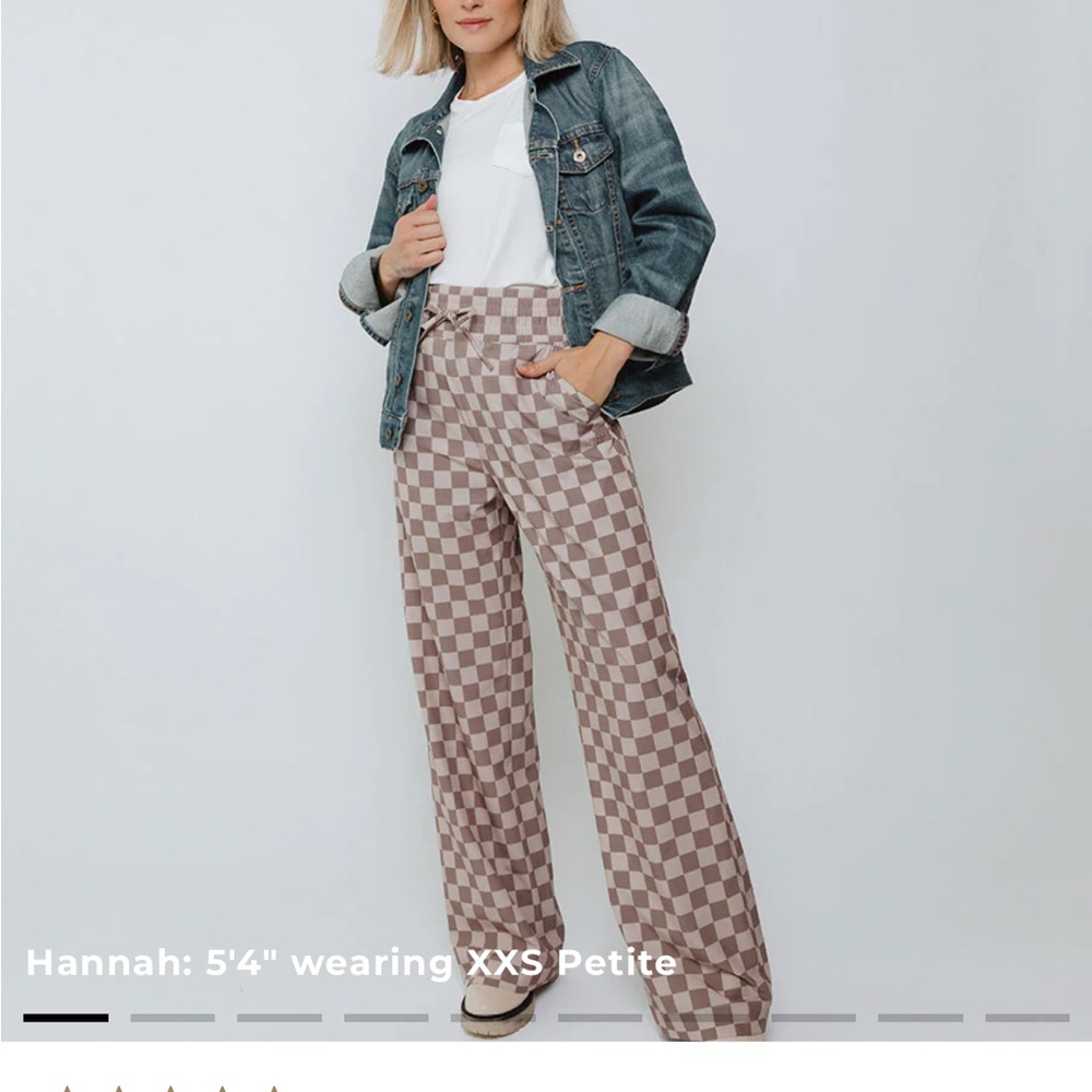 Chic Checkered Wide Leg Pants